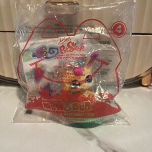 Rare Littlest Pet Shop #4 Bunny in Meadow with Punchouts, LPS collectible 5/$25